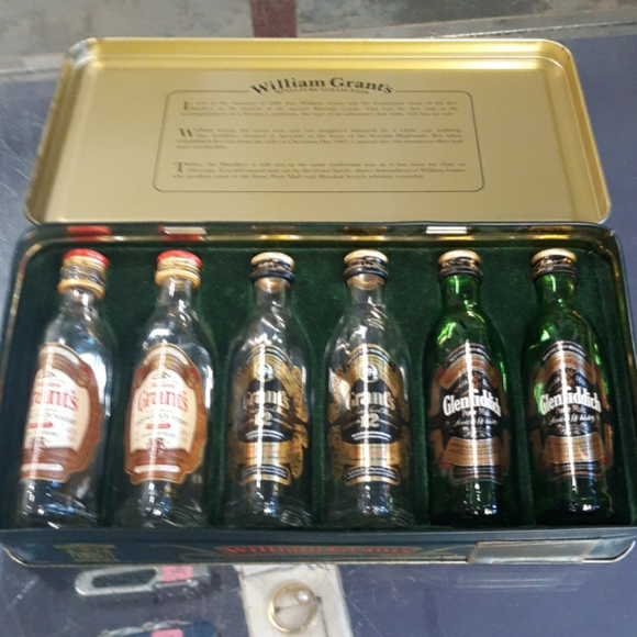 Vintage bottle collectors look here - Picture 2 of 4